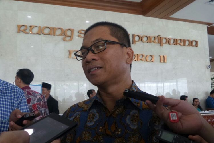 Wakil Ketua Pansus RUU Pemilu  Yandri Susanto di Kompleks Parlemen, Senayan, Jakarta, Selasa (11/7/2017)