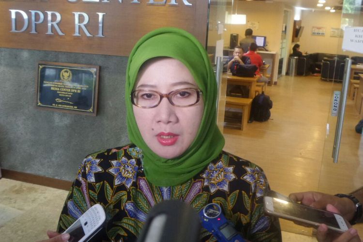 Ketua Fraksi PPP di DPR, Reni Marlinawati di Kompleks Parlemen, Senayan, Jakarta, Kamis (7/9/2017)