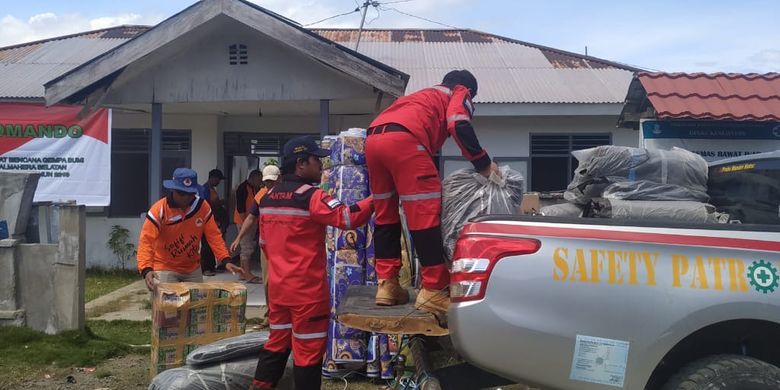 Tim Emergency Response Group (ERG) Antam telah berada di Maluku Utara untuk melakukan pemetaan kebutuhan dan menyalurkan bantuan dasar tahap awal berupa perlengkapan P3K, makanan dan minuman, serta perlengkapan pendukung bagi warga terdampak gempa. 