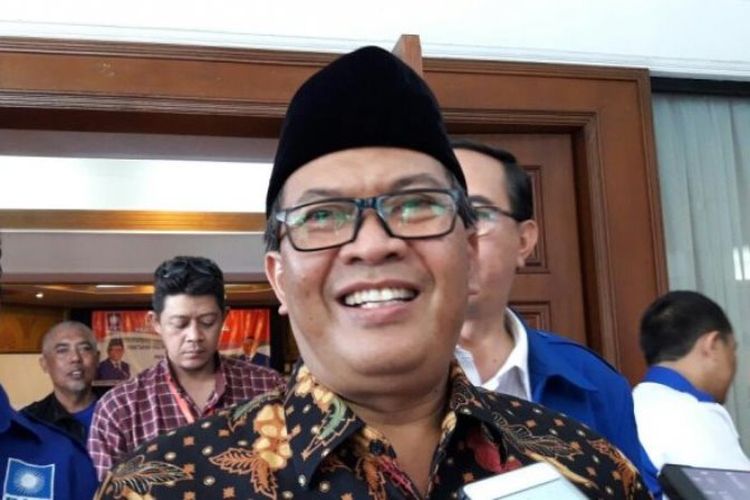 Oded M Danial usai rapat Pleno PAN di Hotel Horison, Jalan Pelajar Pejuang 45, Bandung, Sabtu (6/1/2018).