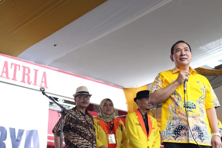 Ketua Umum Partai Berkaya, Hutomo Mandala Putra, menghadiri acara Berkaya Ekspo di GOR Satria, Purwokerto, Jateng, Jumat (22/3/2019).