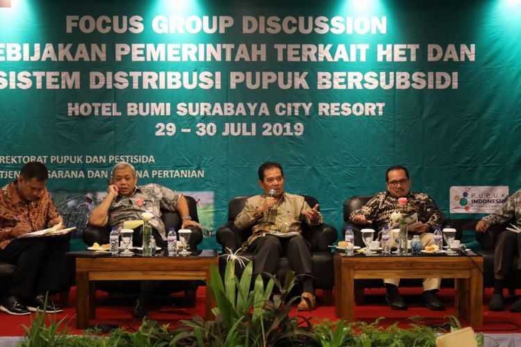 Forum Discussion Group (FGD) membahas Kebijakan Pemerintah Terkait Harga Eceran Tertinggi (HET) dan Pendistribusian Pupuk Bersubsidi di Hotel Bumi Surabaya, Surabaya, Selasa (30/7/2019).   