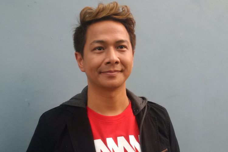 Delon Thamrin berpose di Gedung Trans, Mampang Prapatan, Jakarta Selatan, Rabu (17/10/2018).