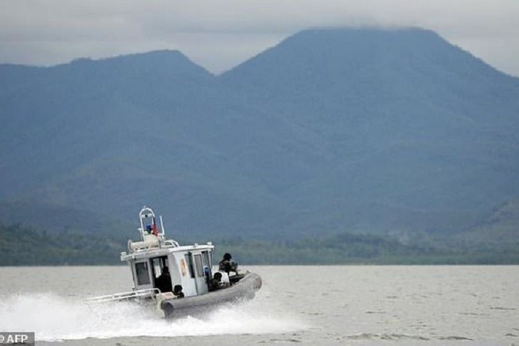 Nelayan Vietnam tertangkap di perairan Filipina. Dua orang ditemukan tewas, akhir pekan lalu.