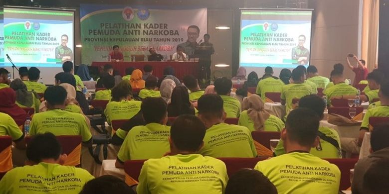 Kementerian Pemuda dan Olahraga (Kemenpora) kembali melanjutkan program pelatihan Kader Inti Pemuda Anti Narkoba (Kipan) kepada 200 perwakilan organisasi kepemudaan se-Kepri di hotel Sahid, Batam.
