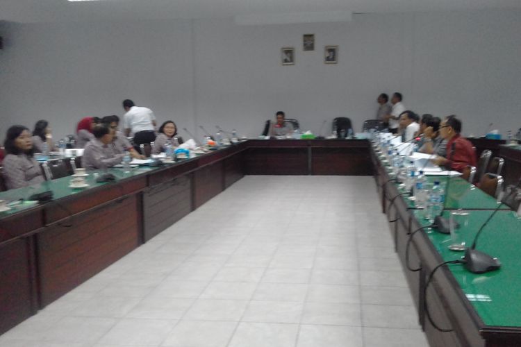 Sidang Badan Anggaran DPRD Simalungun tim anggaran Pemkab Simalungun, Kamis (24/8/2017).