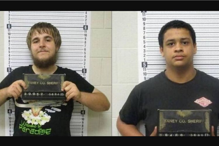 Kyle Williams (kiri) dan Jordan Hall telah dijatuhi hukuman atas tindakan penyiksaan dan membunuh binatang.