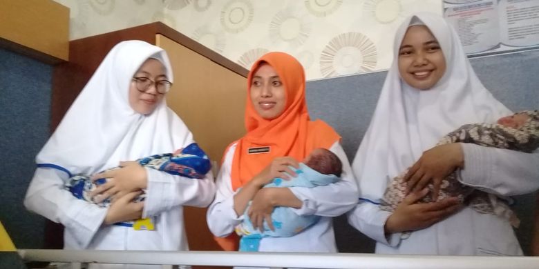 Bayi kembar 3 lahir RSU Duta Mulya, Kecamatan Majenang, Kabupaten Cilacap, Jawa Tengah, Sabtu.