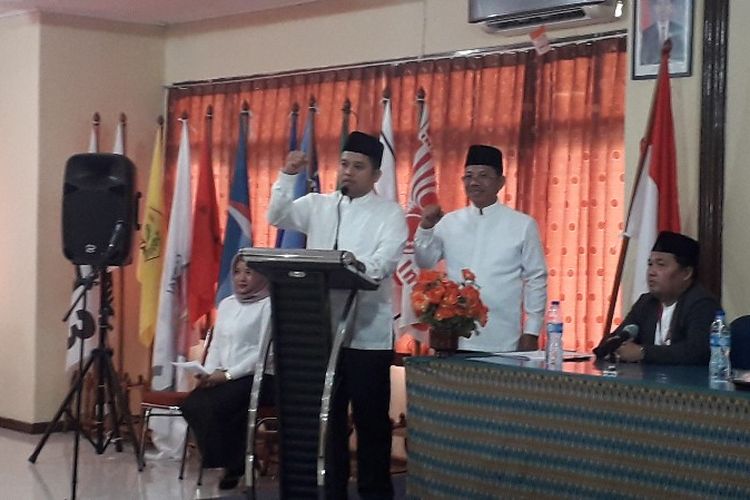 Pasangan Arief Wismansyah dan Sachrudin ditetapkan sebagai Wali Kota dan Wakil wali Kota terpilih Kota Tangerang oleh KPU Kota Tangerang, Selasa (24/7/2018).