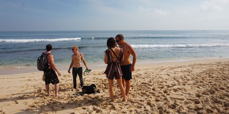 Pantai Balangan di Desa Ungasan, Kecamatan Kuta Selatan, Kabupaten Badung, Bali, Selasa (5/6/2018).