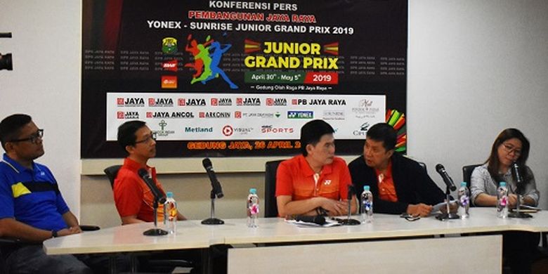 Konferensi pers turnamen Pembangunan Jaya Raya Yonex Sunrise Junior Grand Prix di Gedung Jaya, Jumat (26/4/2019). 