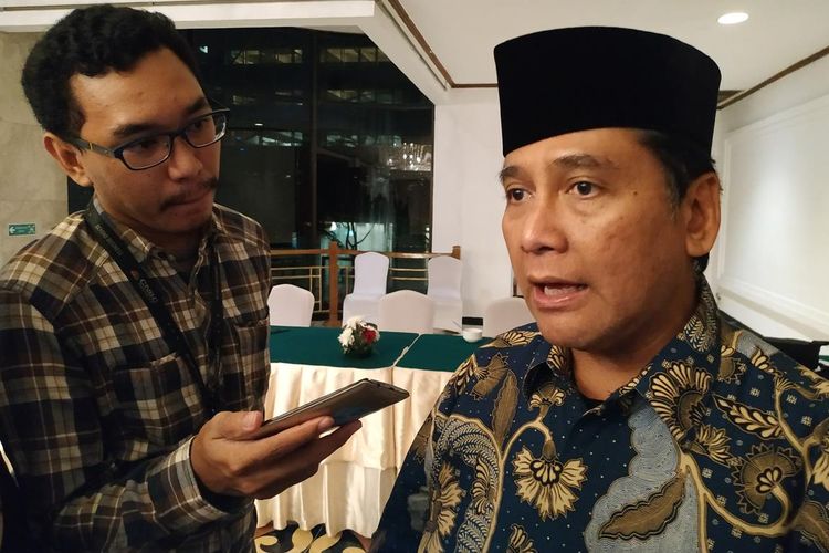Ketua Umum Asosiasi Pengusaha Indonesia (Apindo) Hariyadi Sukamdani memberi keterangan seusai acara buka puasa di Grand Sahid Jaya, Jakarta, Rabu (22/5/2019).