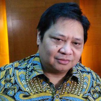Menteri Perindustrian (Menperin) Airlangga Hartarto saat jumpa pers akhir tahun dan kinerja sektor industri 2016 di Kemenperin, Jakarta, Kamis (22/12/2016).