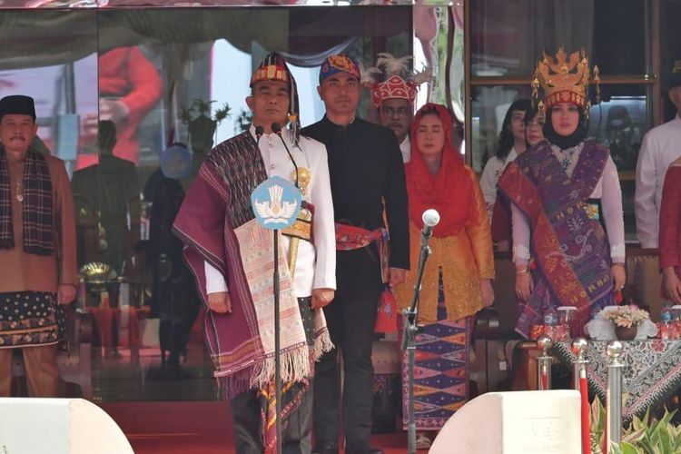 Suasana upacara peringatan Hari Ulang Tahun ke-74 RI di Kemendikbud.