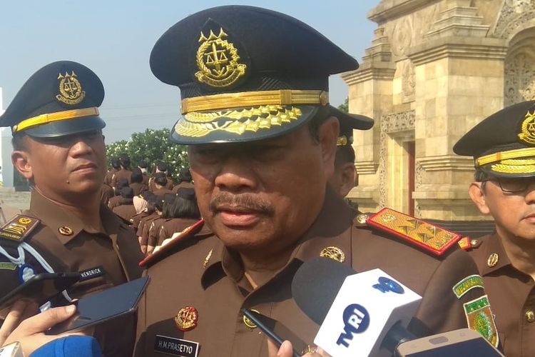 Jaksa Agung Muhammad Prasetyo saat ditemui di Taman Makam Pahlawan Kalibata, Jakarta Selatan, Minggu (21/7/2019).