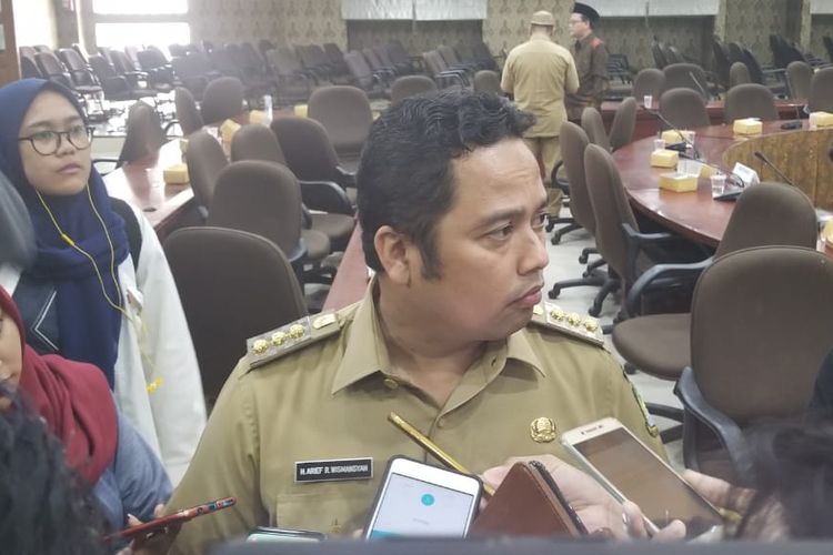 Walikota Tangerang, Arief R Wismansyah menyampaikan tidak akan melayani sejumlah pelayanan di atas lahan Kementerian Hukum dan HAM (Kemkumham) khususnya perkantoran.