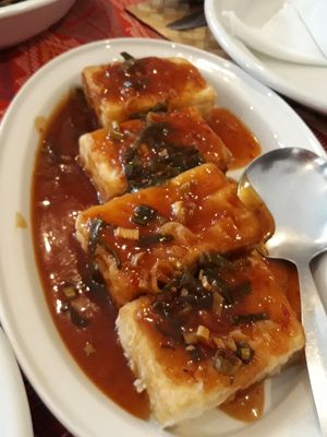 Tofu spicy sauce, salah satu menu makanan halal di Cebu, Filipina.