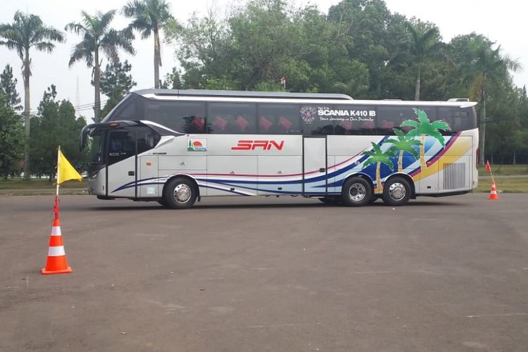Pelatihan Safety Driving 2018 for Bus Drivers yang digelar PT Jasa Marga Tbk di Buperta Jambore, Cibubur, Jakarta Timur, Selasa (15/5/2018).