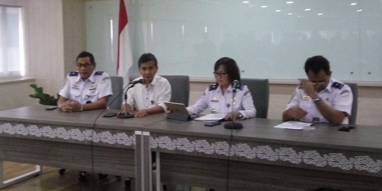 Konferensi pers soal penurunan tarif batas atas tiket pesawat di Jakarta, Kamis (16/5/2019).