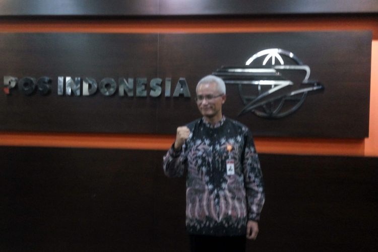 Direktur Utama PT Pos Indonesia Gilarsih Wahju Setijono saat di kantornya, Jakarta, Kamis (22/11/2018).