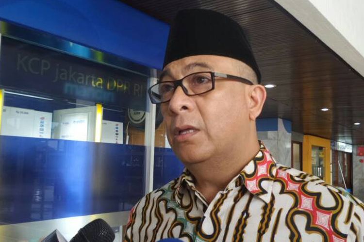 Sekretaris Fraksi Partai Nasdem, Syarif Abdullah Alkadrie di Kompleks Parlemen, Senayan, Jakarta, Jumat (9/6/2017).