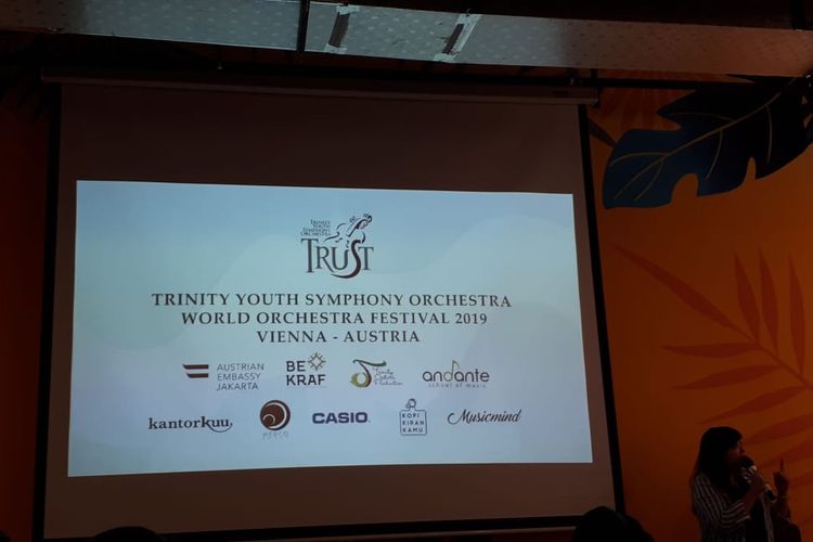 Suasana jumpa pers menjelang keberangkatan Trinity Symphony Youth Orchestra (TRUST) ke The World Orchestra Festival di Vienna yang digelar di Kantorkuu Coworking and Office Space, Citywalk Sudirman, Jakarta Pusat, Selasa (22/7/2019). 