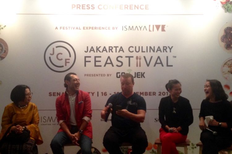 Press Conferece acara Jakarta Culinary Feastival (JCF) 2017 diramaikan dengan kedatangan chef-chef tamu seperti Novi Soewitomo, Sisca Soewitomo, Chris Salans dan Sezai Zorlu. Acara ini dihelat di Kitchenette, Senayan City, Jakarta Selatan, Rabu (1/11/2017)