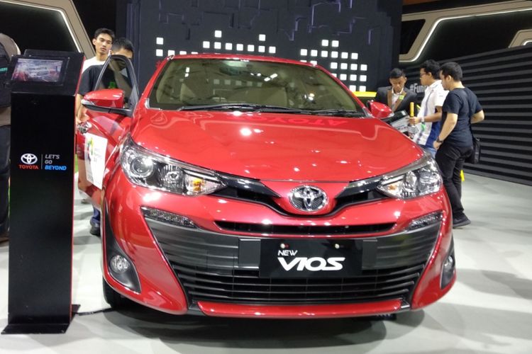 Sedan Toyota Vios jadi salah satu pilihan di IIMS 2018