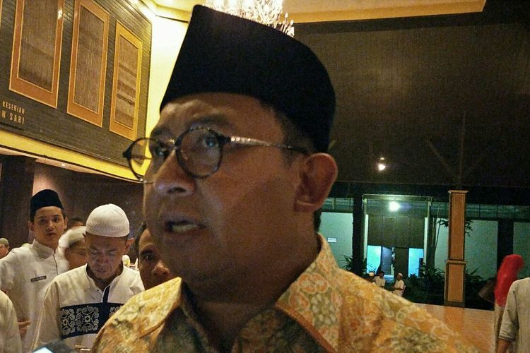 Wakil Ketua Umum DPP Partai Gerindra, Fadli Zon didi Gedung Pandan Sari, Jalan Pusdika, Harjamukti, Cimanggis, Kota Depok, Jawa Barat pada Jumat (10/5/2019). 