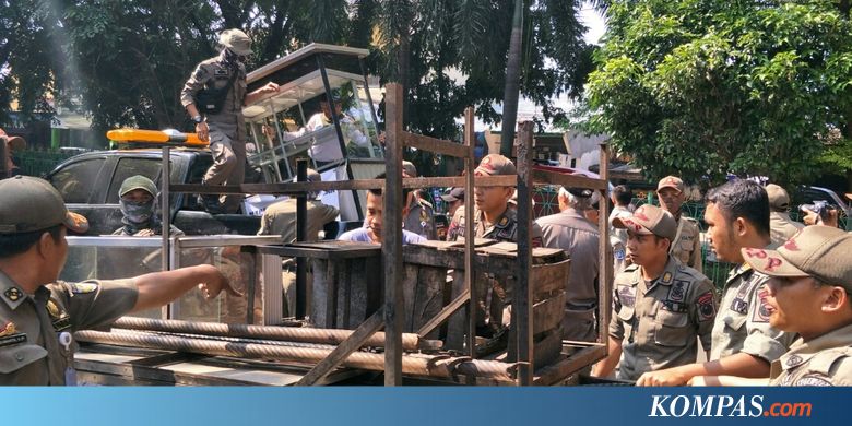 PKL di GDC  Depok  Dilarang Berjualan Mulai 19 Mei 2019