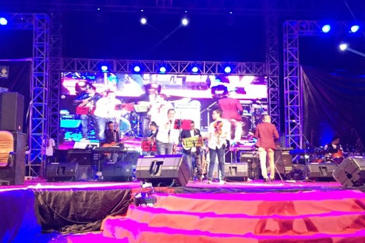 Ilustrasi: Event Musik Jazz bertemakan Jazz Republik Kopi Yang Digelar di Tengah Kota Kabupaten Bondowoso, Jawa Timur, Sabtu (5/5/2018), Malam.