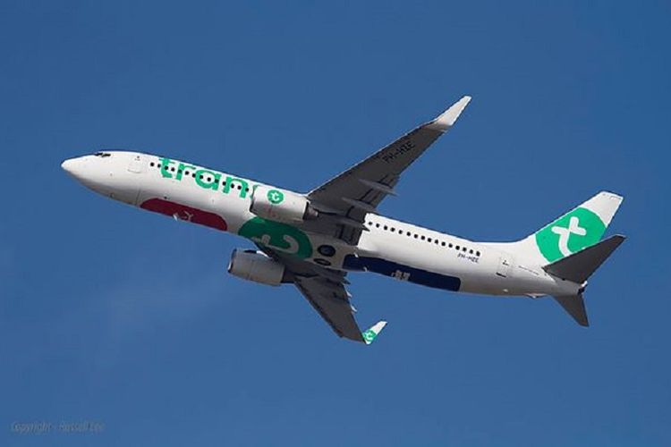 Pesawat Transavia.