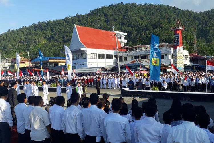 PLN Pimpin upacara kemerdekaan Republik Indonesia di Pelabuhan Tua, Kabupaten Kepulauan Sangihe, Jumat (17/8/2018).