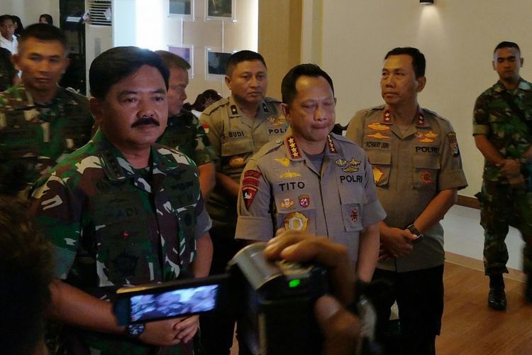 Kapolri Jenderal Pol Tito Karnavian bersama Panglima TNI Hadi Tjahjanto kembali mengunjungi Lombok, Nusa Tenggara Barat (NTB) pada Kamis (23/8/2018).