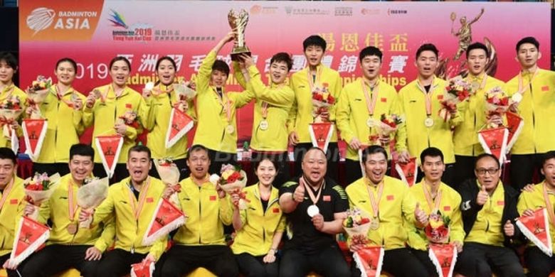 China mengalahkan juara bertahan Jepang 3-2 di babak final Badminton Asia Mixed Team Chapionships 2019 di stadion Queen Elizabeth, 