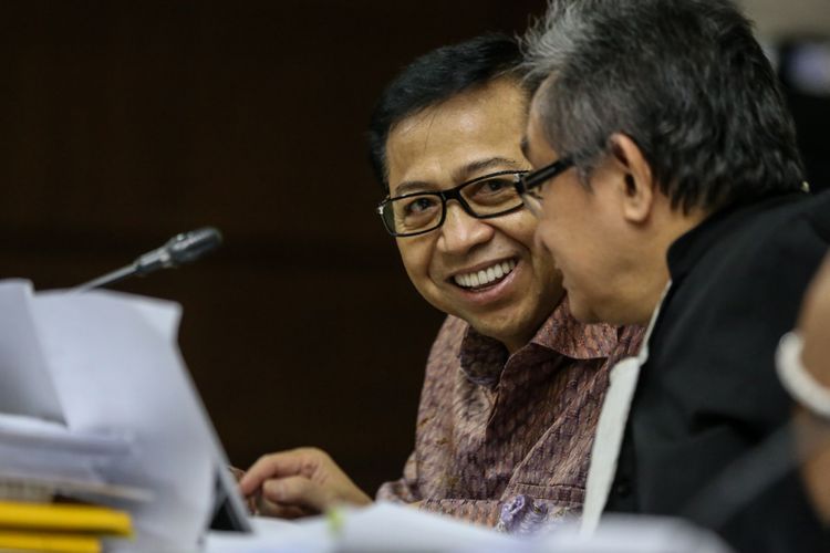 Terdakwa kasus korupsi pengadaan KTP elektronik Setya Novanto menjalani sidang di Pengadilan Tindak Pidana Korupsi Jakarta, Kamis (8/2/2018). Sidang lanjutan itu beragenda mendengarkan keterangan saksi dari Gubernur Jawa Tengah Ganjar Pranowo yang dihadirkan Jaksa Penuntut Umum. 