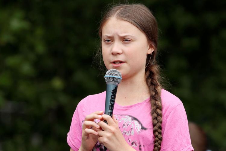 Greta Thunberg. Aktivis berusia 16 tahun asal Swedia yang berencana mengikuti konferensi perubahan iklim PBB di New York menggunakan kapal.