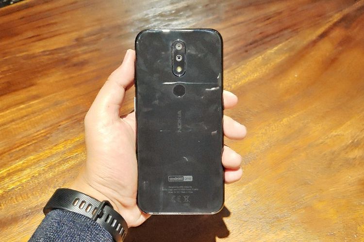 Di cuilan burit Nokia 4.2, terdapat kodak kembar yang per ada putusan 13 megapiksel dengan 2 megapiksel (depth sensor). Dua kodak tersebut dibekali dengan modul LED flash, berikut pemindai jujur deriji berwujud lingkaran. 
