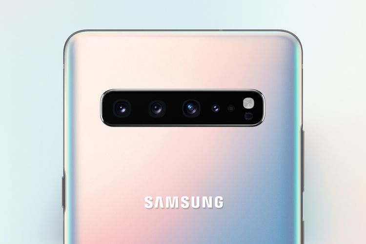 Kamera belakang Samsung Galaxy S10 5G, dengan tiga lensa dan satu sensor TOF).