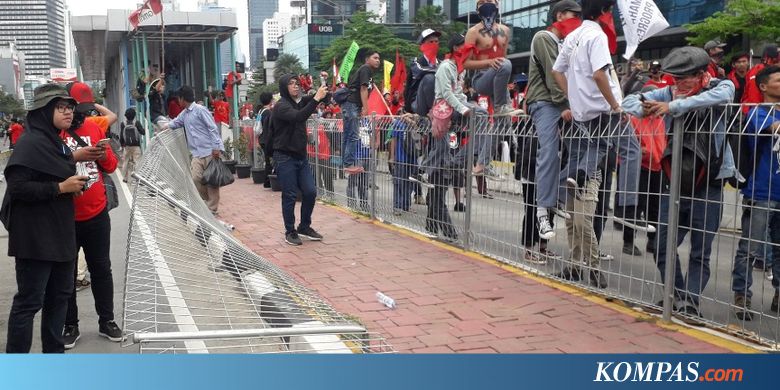 [POPULER MEGAPOLITAN] Polisi Diminta Cari Kelompok Berbaju Hitam | Kisah Karim Pergi Sekolah | Demo Hari Buruh Ricuh