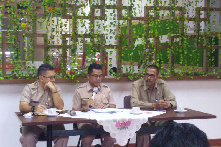 Biro Humas BKN melakukan konferensi pers terkait pendaftaran seleksi penerimaan CPNS di kantor BKN, Jakarta, Selasa (16/10/2018).