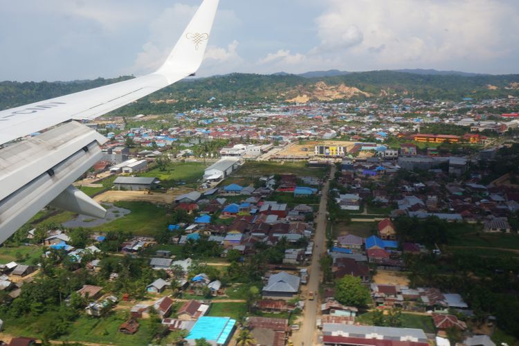 Kota Sorong dari atas.