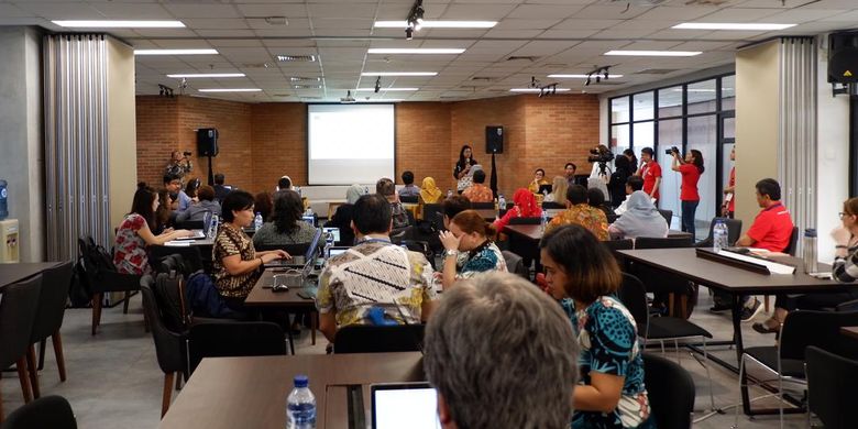 Binus University berkolaborasi dengan Beehive Project yang didirikan Erasmus+ Programme for Capacity Building in Higher Education menggelar Beehive Label Conference yang diselenggarakan di Binus University Kampus Anggrek, Jakarta (10/4/2019).