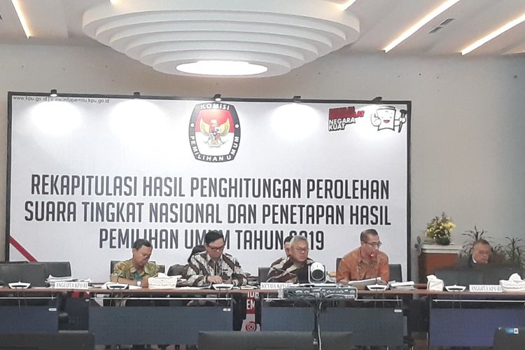 Rapat pleno rekapitulasi dan penetapan hasil penghitungan suara pemilu luar negeri di kantor KPU, Menteng, Jakarta Pusat.