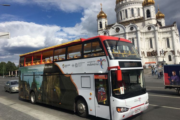 Dua unit Open Great Bus dengan desain destinasi pariwisata Bali dan Borobudur berlogo Wonderful Indonesia dan Asian Games 2018 telah mengelilingi Kota Moscow pada 1-20 Juni 2018.