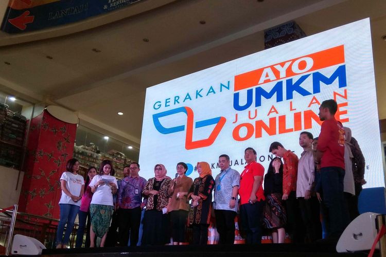 Deklarasi gerakan UMKM Jualan Online untuk mendorong digitalisasi UMKM di Indonesia, diselenggarakan di Thamrin City, Selasa (24/4/2018).