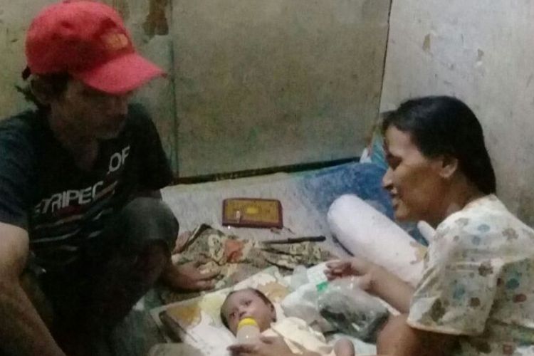 Rosida (35) ibu yang nyeris melahirkan di pinggir jalan kawasan Grogol, Jakarta Barat. Saat ini Rosida dan keluarganya tinggal di Panti Sosial Bina Insan Bangun Daya 1 Kedoya. 