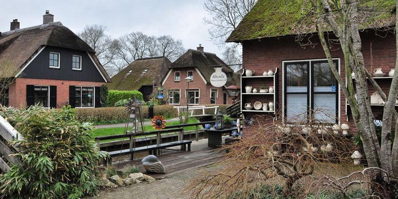 Menikmati Ketenangan di  Desa  Giethoorn Belanda  Kompas com