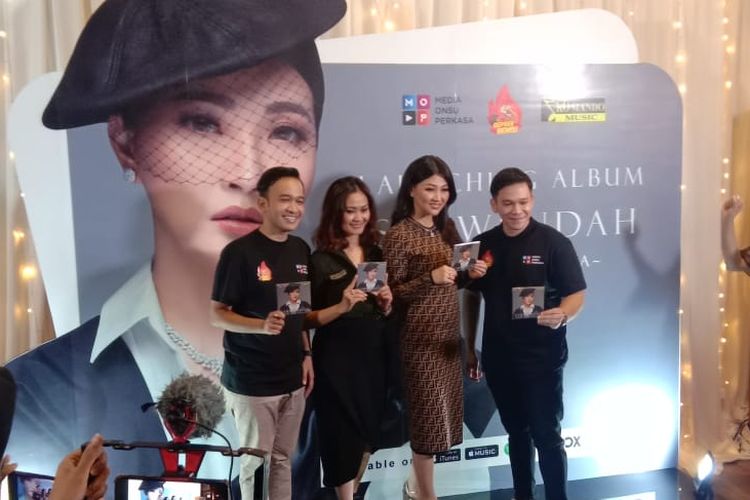 Sarwendah merilis album berjudul Aku Kamu Kita di Taman Kajoe, Ampera Raya, Jakarta Selatan, Kamis malam (23/8/2019).