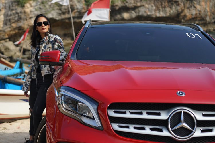 Artis peran Tara Basro suka dengan mobil SUV